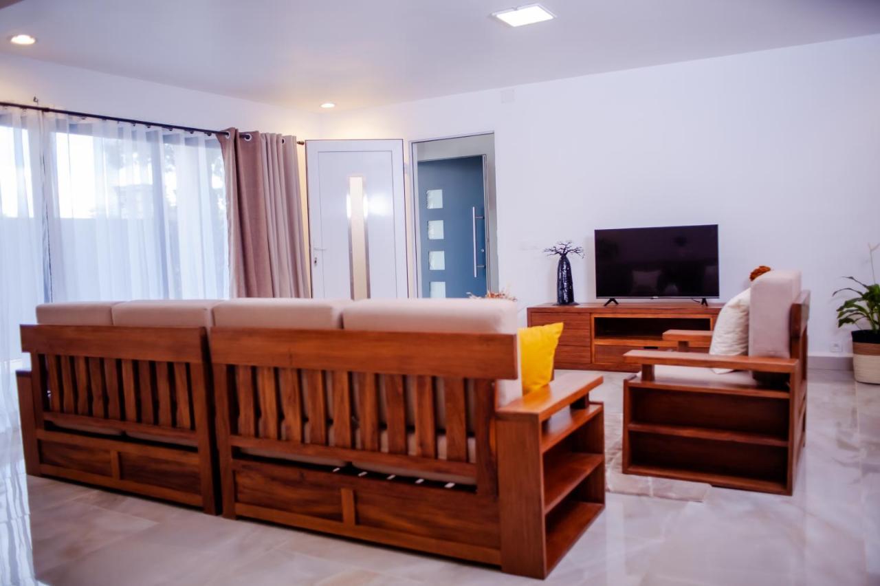Ampifitia Guest House Antananarivo Dış mekan fotoğraf